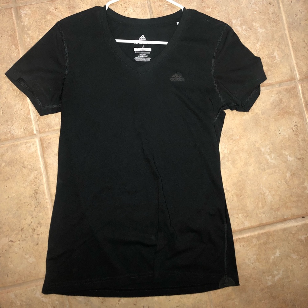 Women’s adidas shirt